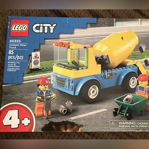 Lego CITY SERIES Cement mixer truck 85 pieces